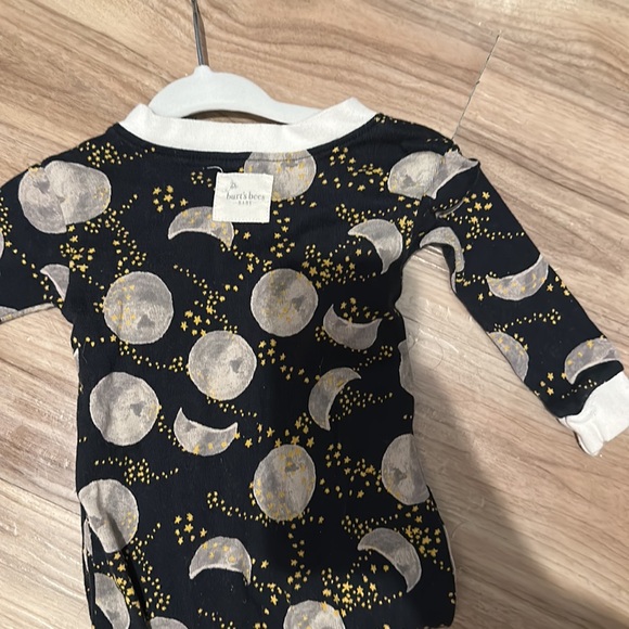 Burt’s Bees Infant Sleeper - Picture 4 of 4